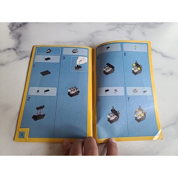 Lego Creator 5764 Rescue Robot Building 3 in 1 Instruction Manual Only 2011 - Picture 5 of 7